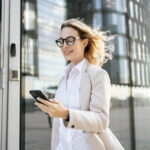 A szemüvegkeret kiválasztásakor érdemes átgondolni, milyen benyomást szeretnél kelteni.